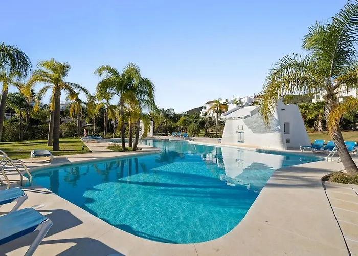 Stylish 2-bedroom In Alcazaba Lagoon Rdr529