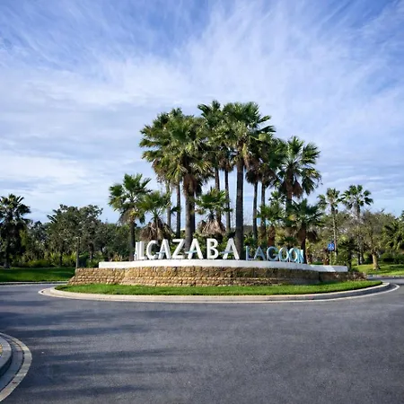 Апартаменти Stylish 2-bedroom In Alcazaba Lagoon Rdr529
